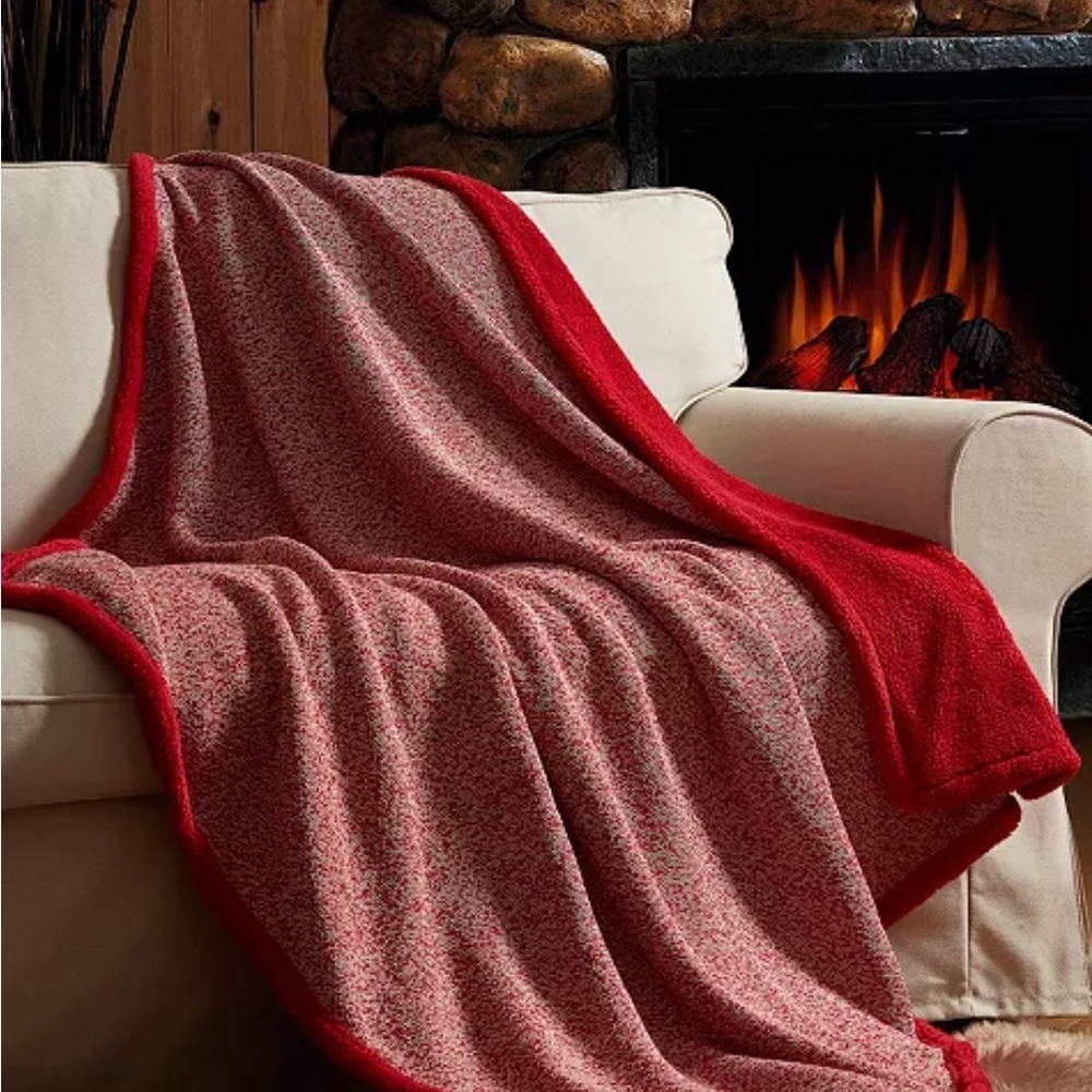 Fireside Home Heathered Knit Fleece Reverse Throw, 50" x 60" New in the Red
